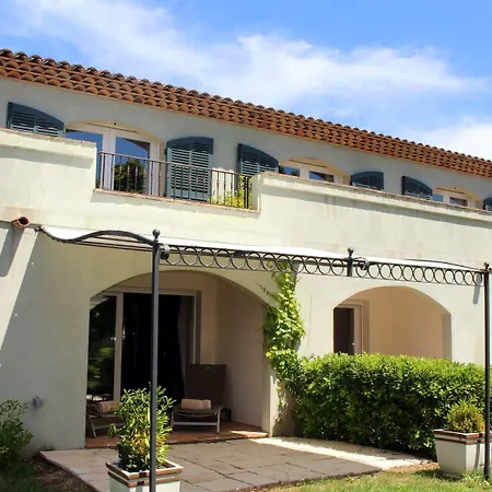 Hotel Mas De Chastelas 5*