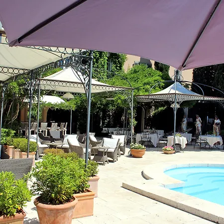 Hotel Mas De Chastelas 5*