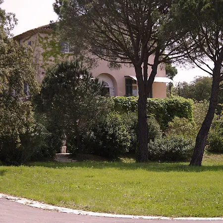 Hotel Mas De Chastelas 5*