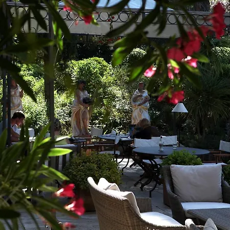 Mas De Chastelas Hotel