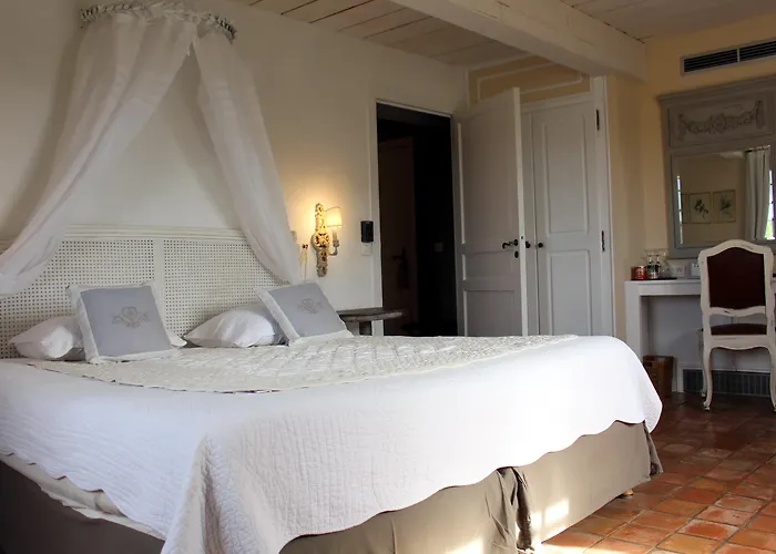 Mas De Chastelas 5* 盖辛