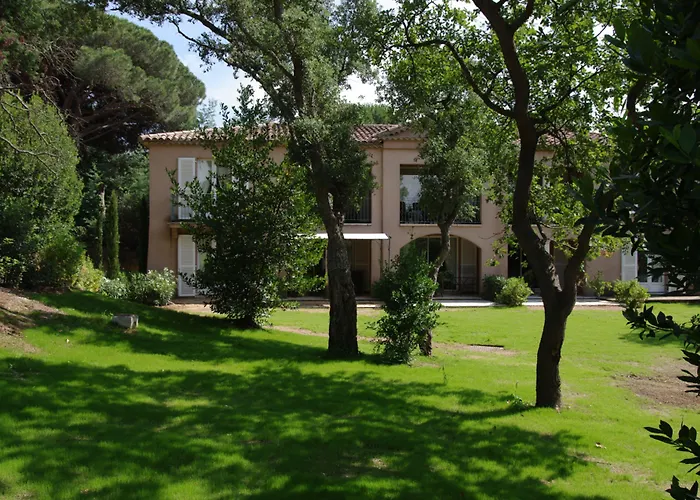 酒店 Mas De Chastelas 5*