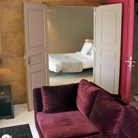 Otel Mas De Chastelas 5*