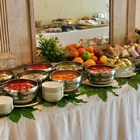 Otel Mas De Chastelas 5*