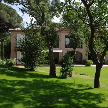 Otel Mas De Chastelas 5*