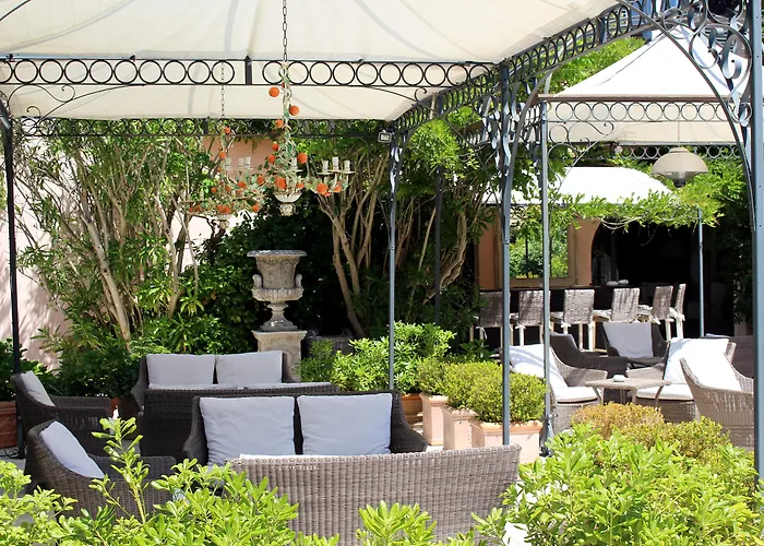 Mas De Chastelas Hotel 5*